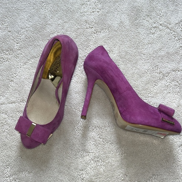 Michael Kors-purple suede 4in heels - Picture 8 of 8